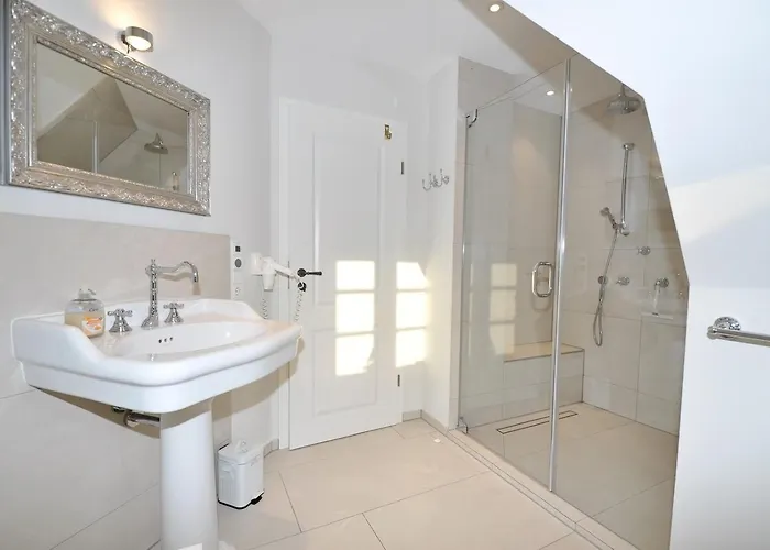 Doppelhaushaelfte Marschblick Böhl