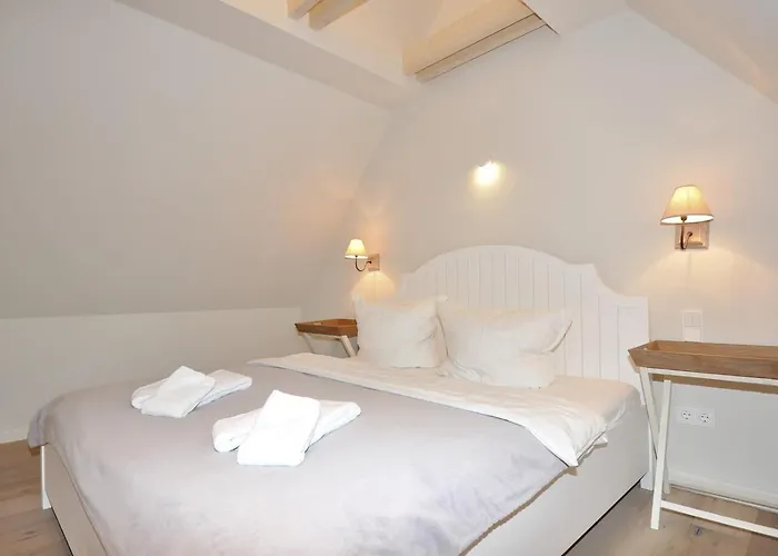 Doppelhaushaelfte Marschblick Böhl